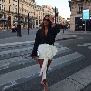 Zara  White Women's mini Skirt with bow tie